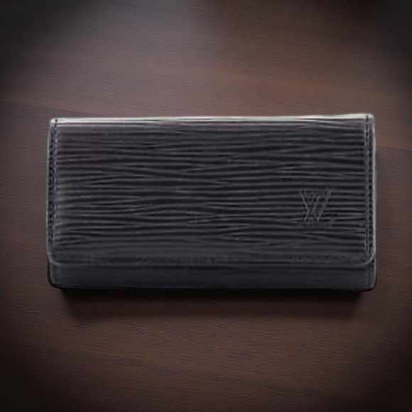 Louis Vuitton Epi Leather 4 Key Holder Epi Leather Black Louis Vuitton - Picture 5 of 14